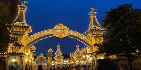 Tokyo DisneySea American Waterfront Toy Story Mania!