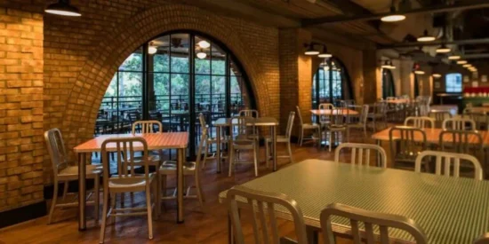inside of Pizzerizzo