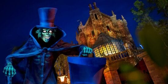 Hatbox Ghost outside mansion