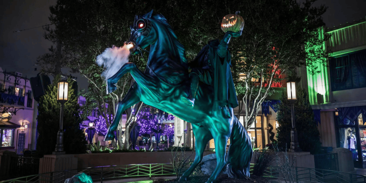 Headless Horseman statue