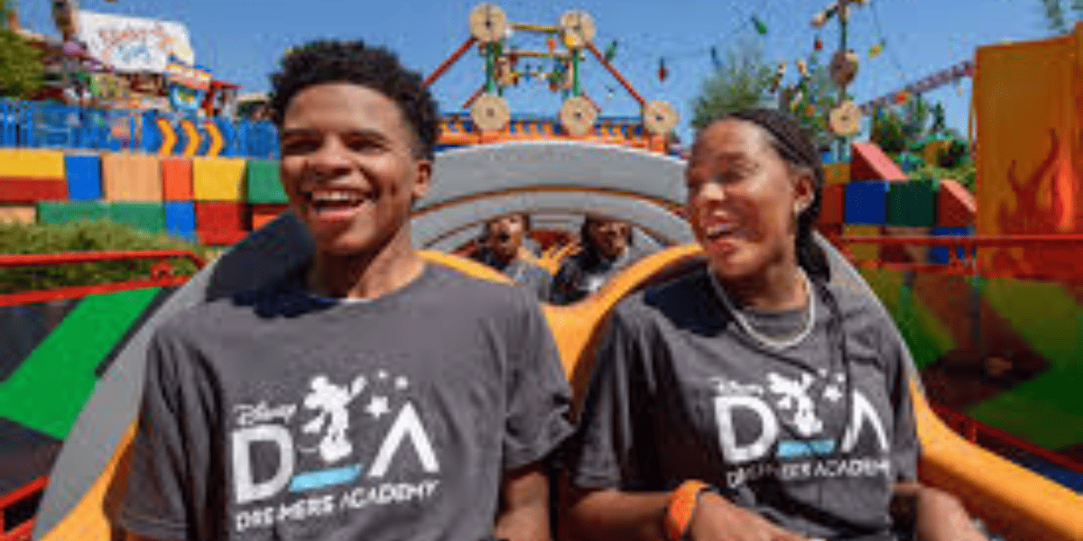 Disney Dreamers Teens enjoying Slinky Dog Dash