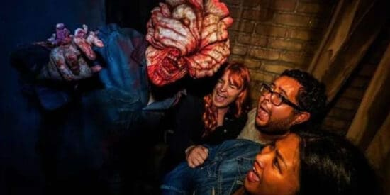 the-last-of-us-halloween-horror-nights