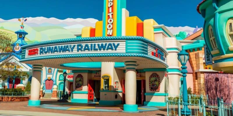 Mickey & Minnie's Runaway Railway exterior ToonTown Disneyland