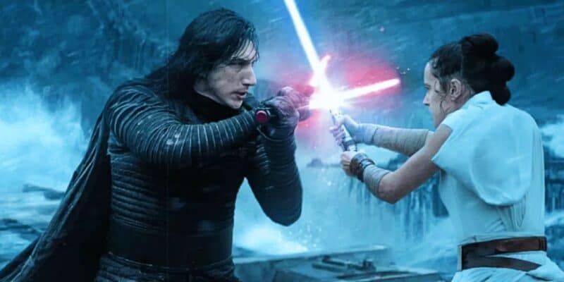 Kylo Ren and Rey fighting in Rise of Skywalker