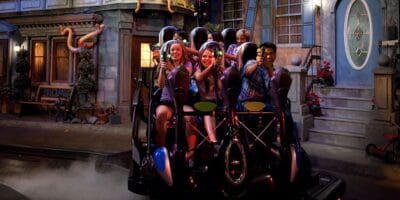 Guests riding Men in Black attraction at Universal Studios Florida