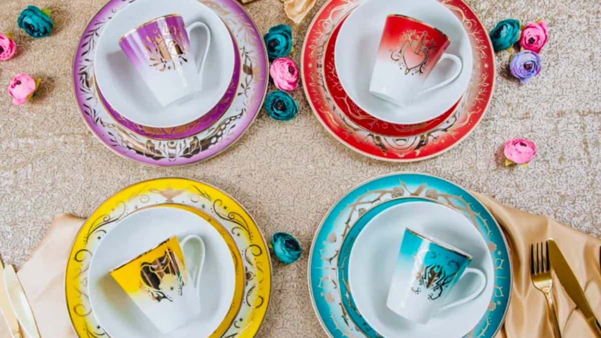 Disney Villains 16-Piece Dinnerware Set