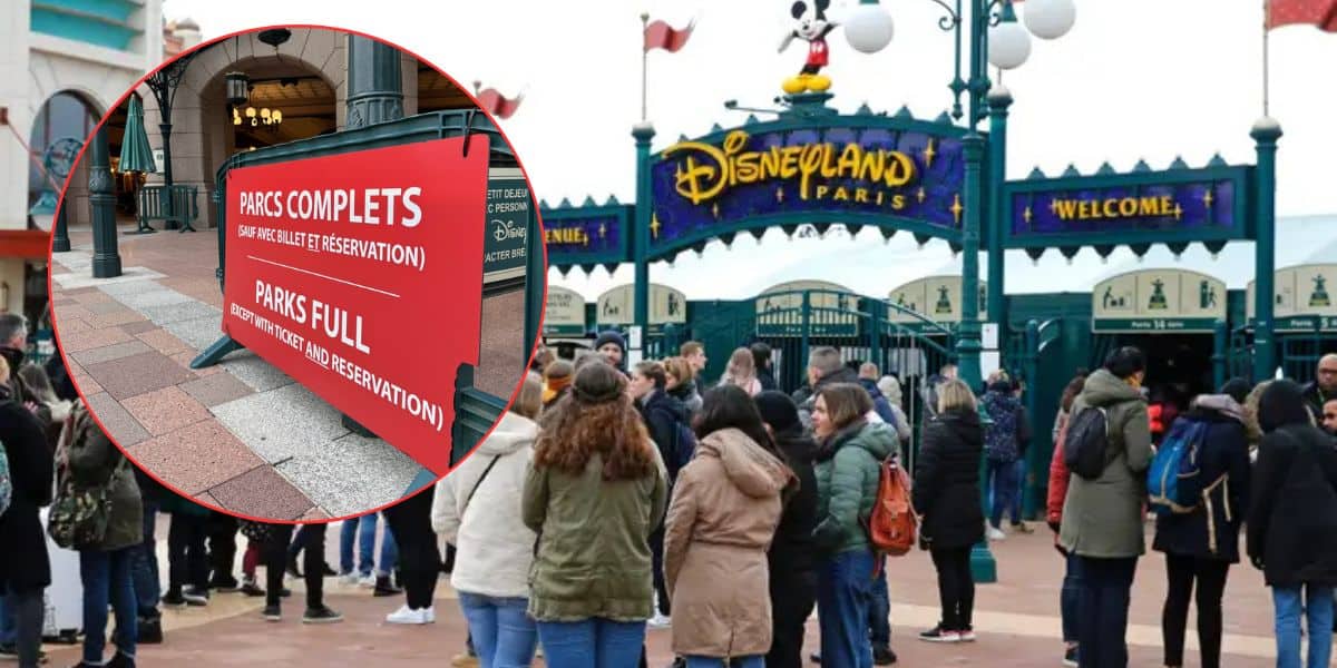 A crowd gathered outside the entrance of Disneyland Paris, with a circular inset showing a red sign indicating the park is full and requires reservations.