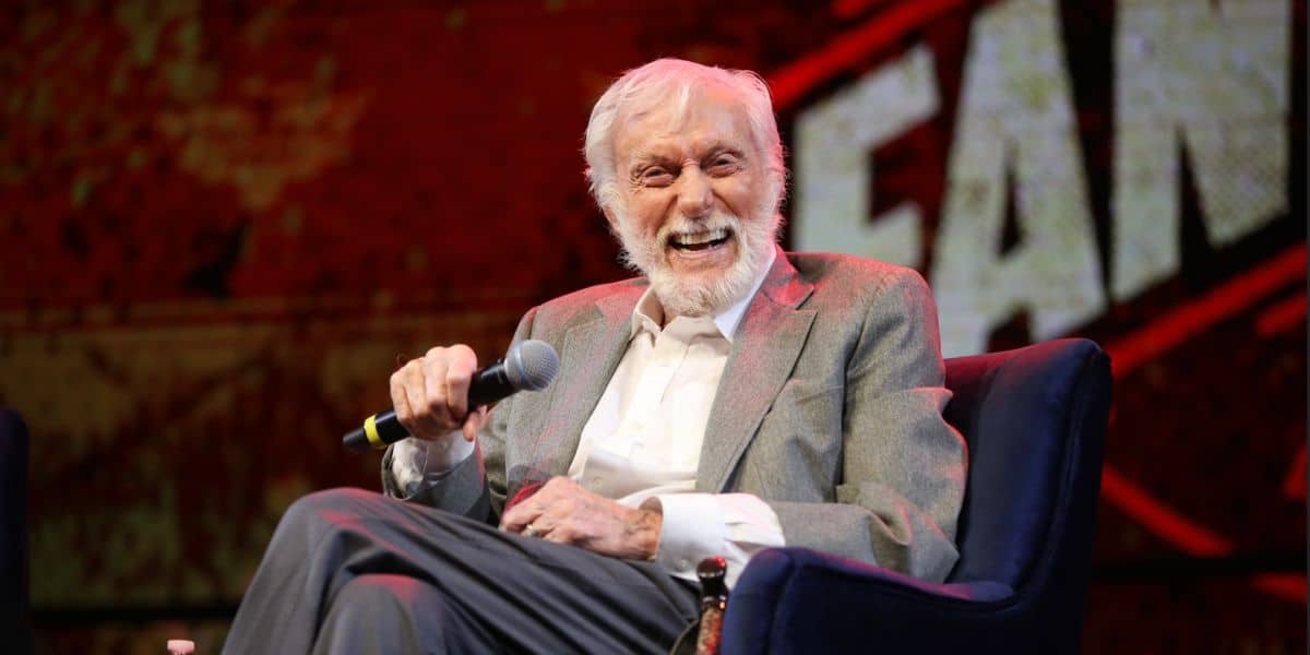 https://insidethemagic.net/wp-content/uploads/2024/11/Dick-Van-Dyke-Kamala-Harris-Endorsement.jpeg