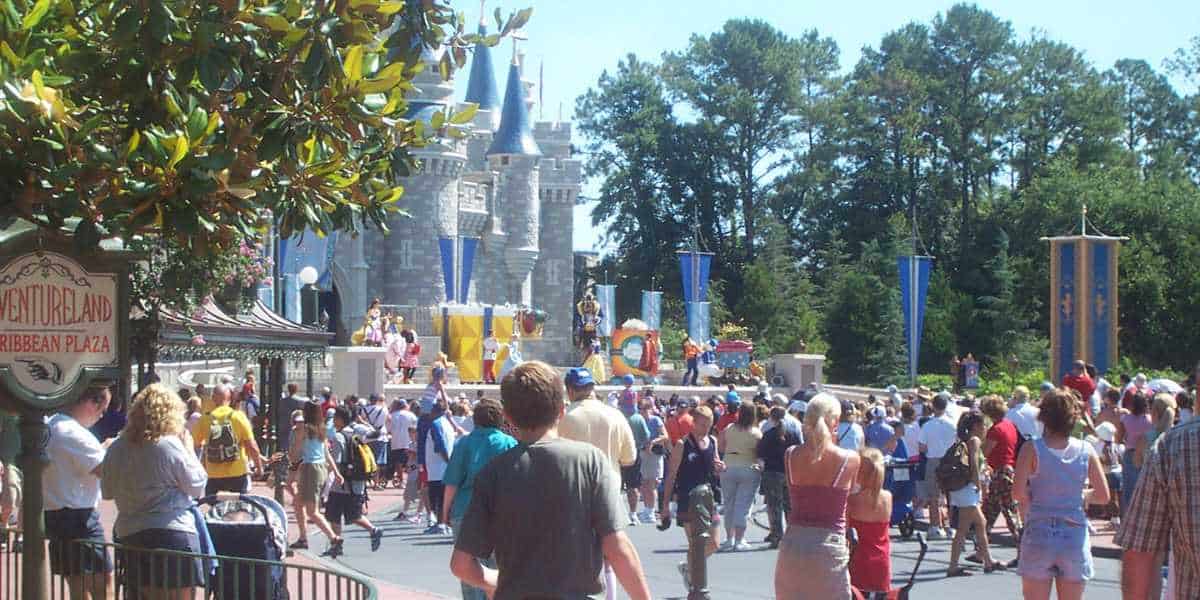 Disney World Empty Theme Parks Barren As Crowds Flee In Droves Disney World Empty Theme Parks Barren As Crowds Flee In Droves