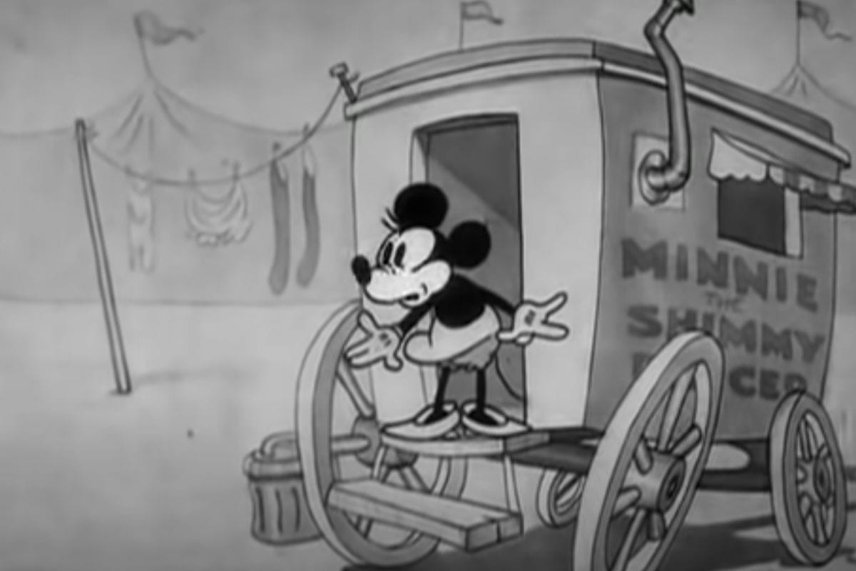 Mickey Mouse on a trailer in 'The Karnival Kid.' 