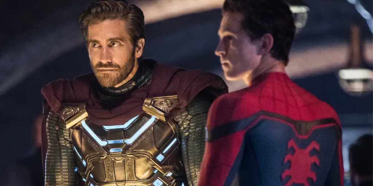 Jake Gyllenhaal as Quentin Beck/Mysterio (L) and Tom Holland as Peter Parker/Spider-Man (R)