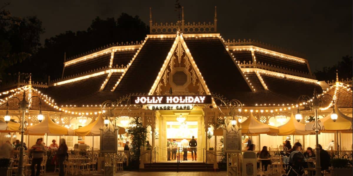 The Jolly Holiday Bakery Cafe in Disneyland