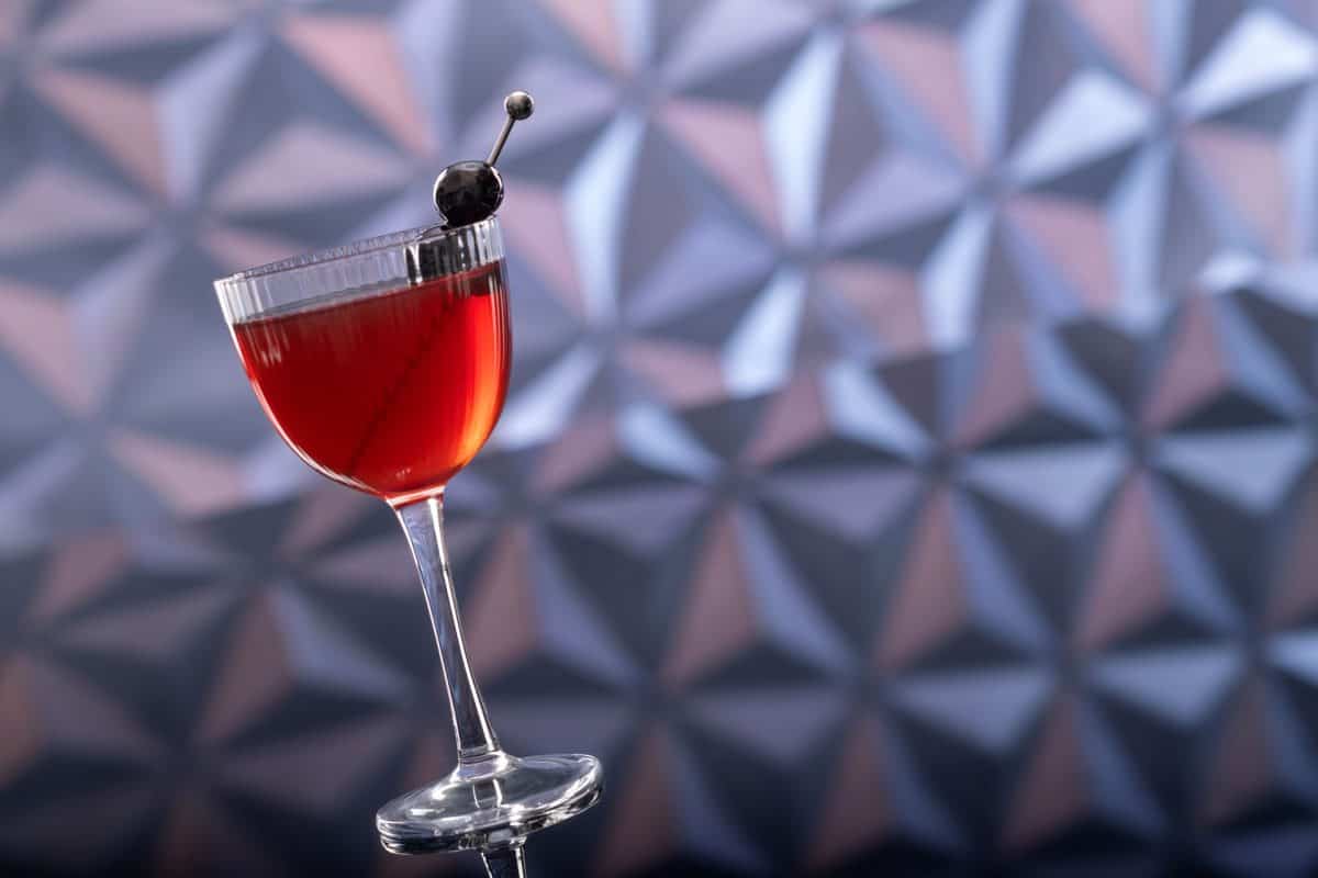 cocktail at GEO-82 lounge at EPCOT
