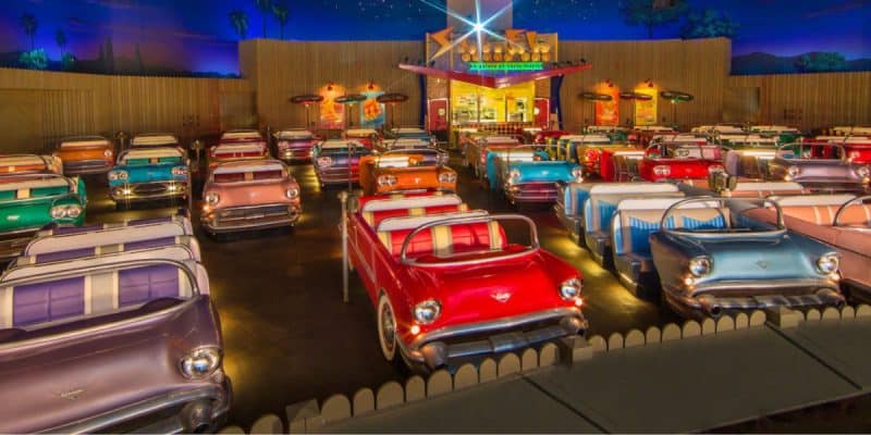 Step into a retro drive-in theater with a touch of sci-fi flair at Disney World. Dine in classic car replicas under a starlit sky backdrop, and enjoy snacks from a vintage diner-inspired bar. Perfect for those seeking changes from the ordinary to extraordinary.