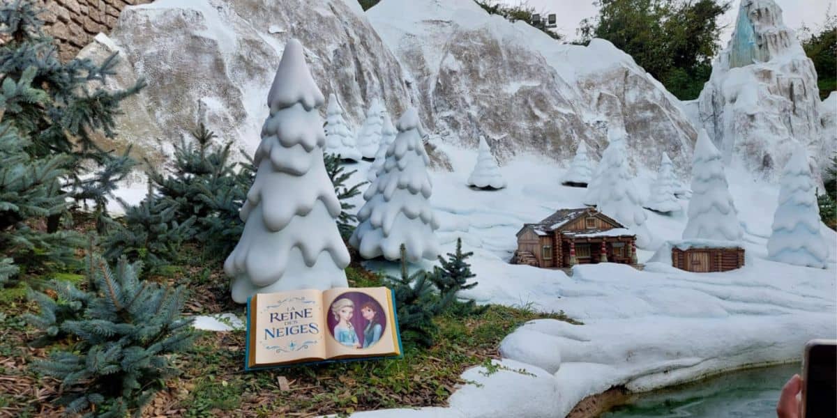 The Frozen setting on Le Pays des Contes de Fées at Disneyland Paris