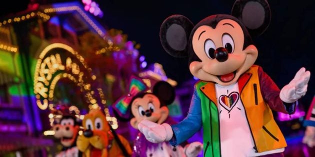 Transgender Influencer Filmed Them in the Bathrooms at Disney World ...