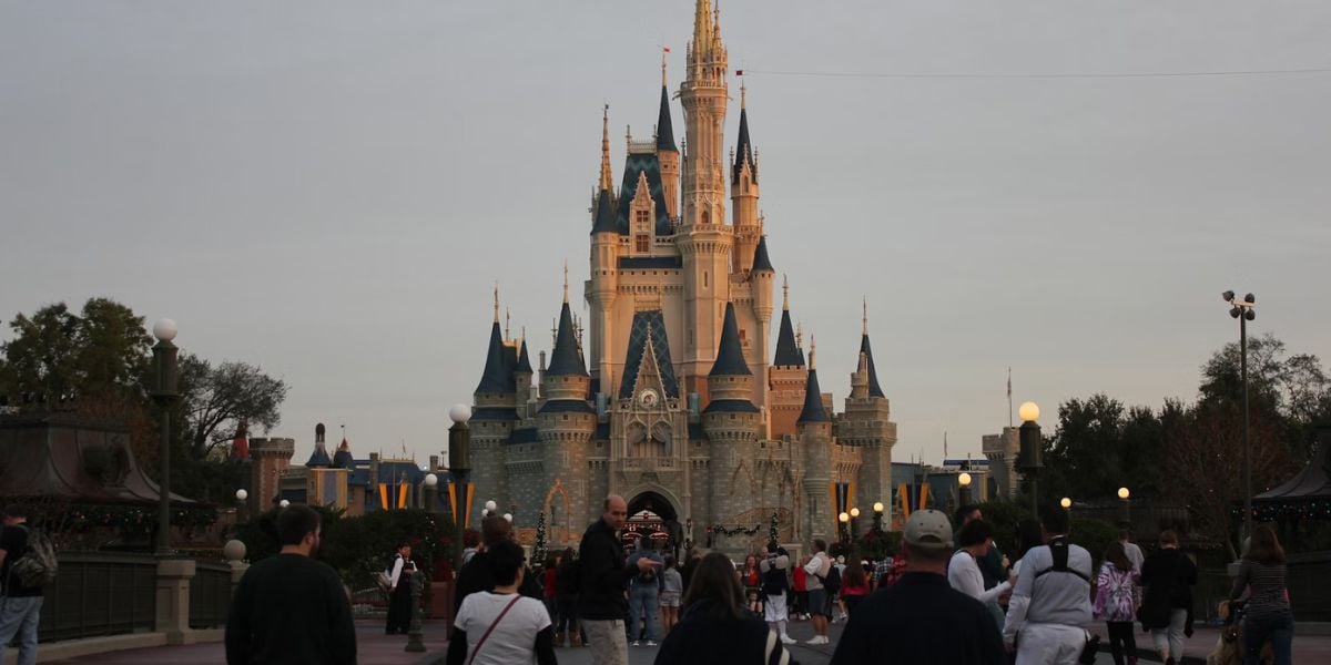 Crowds in front of Cinderella Castle at Magic Kingdom Park.
