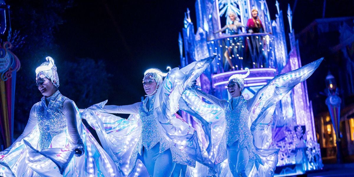 Paint the Night Parade Disneyland Park