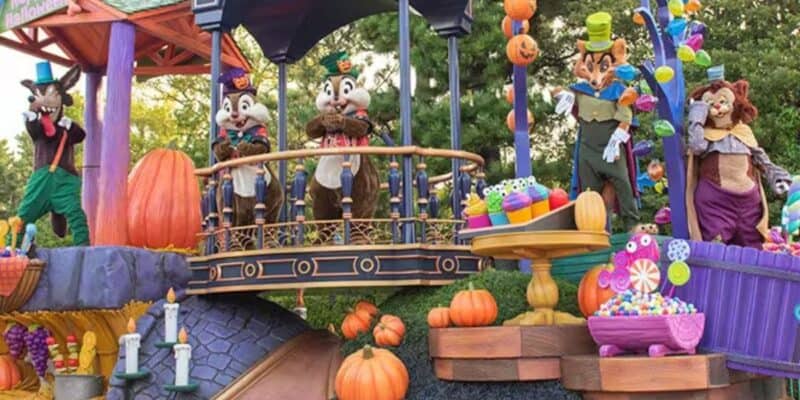 Chip and Dale in Halloween parade at Disney park