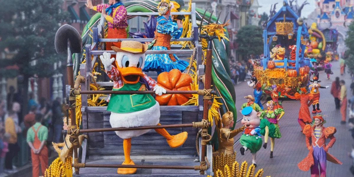 Halloween parade at Disneyland Paris
