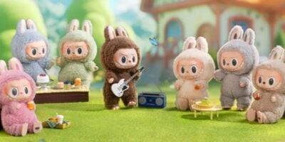Six Labubu toys