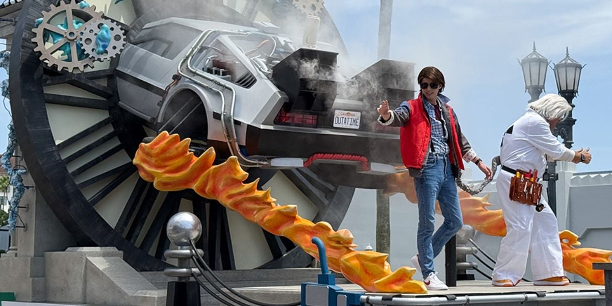 The 'Back to the Future' float in the Universal Mega Movie Parade
