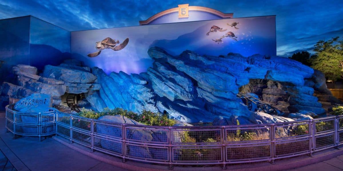 Crush's Coaster exterior at nighttime