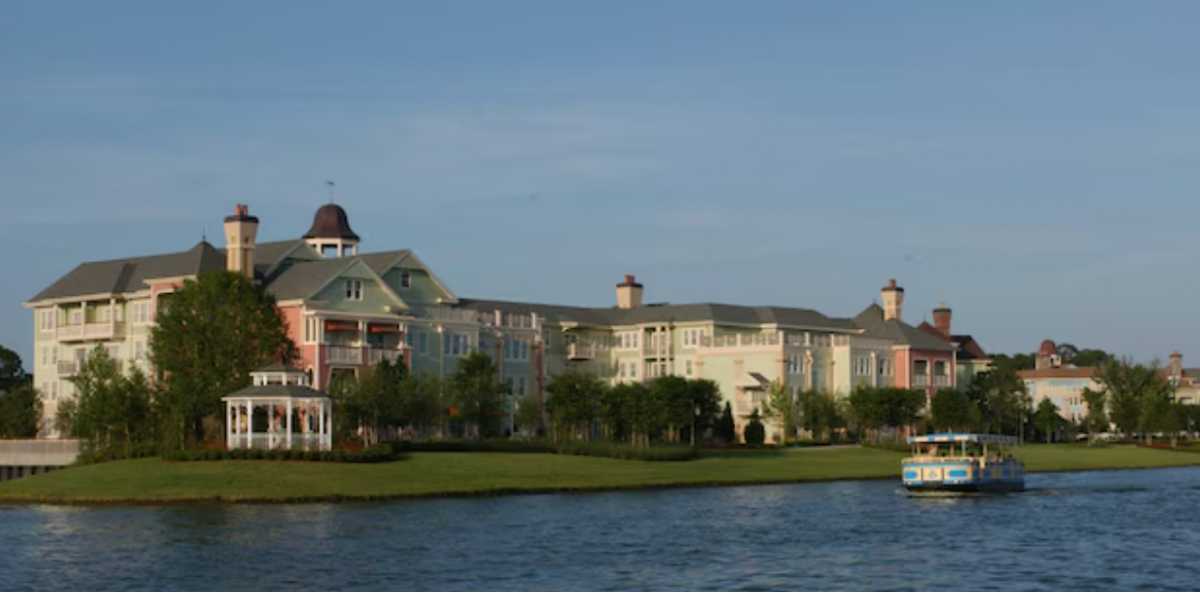 The exterior of Saratoga Springs Resort at Disney World