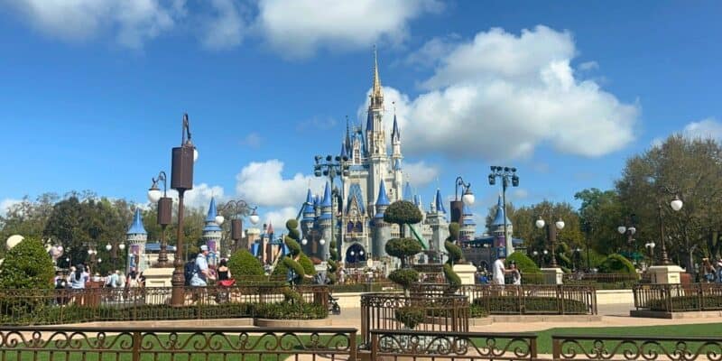 disney castle at magic kingdom