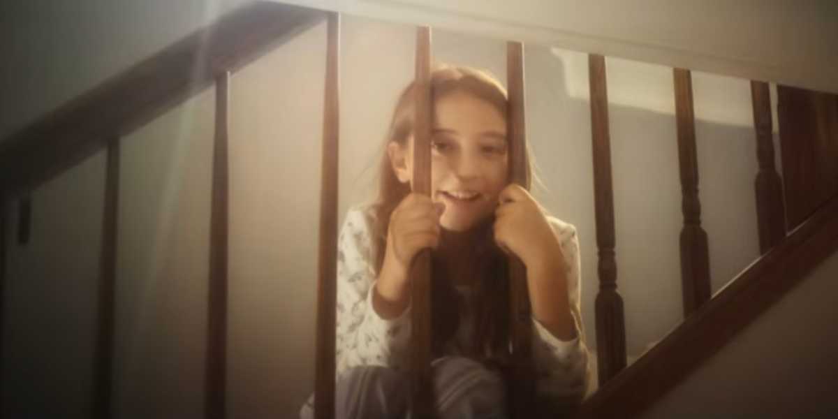 Lisa Castle in a flashback in 'One Last Kill'