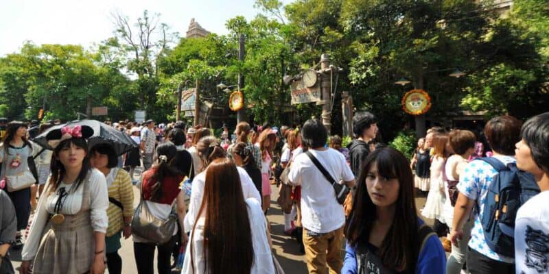 Guests at Tokyo DisneySea in Tokyo Disney Resort