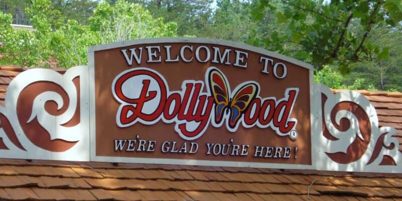 The sign to Dollywood, reading "Welcome to Dollywood. We're Glad You're Here."