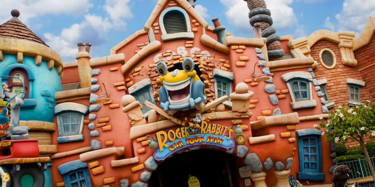 Roger Rabbit's Car Toon Spin ride entrance
