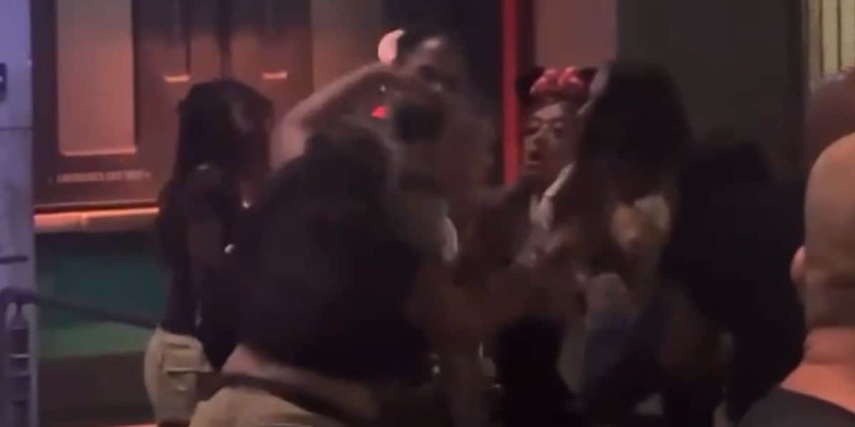 Guests fight in line for Avatar Flight of Passage