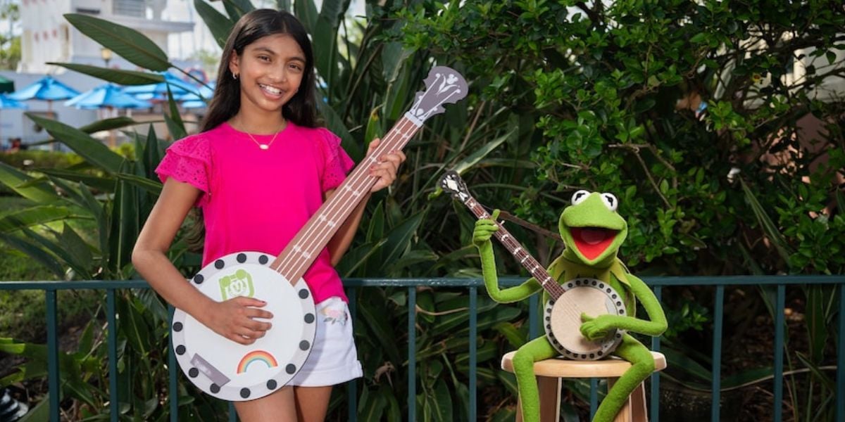 kermit with banjo