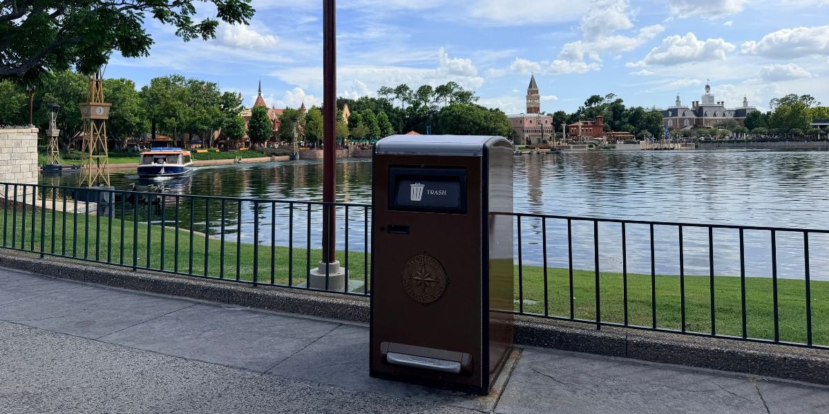 epcot trash can