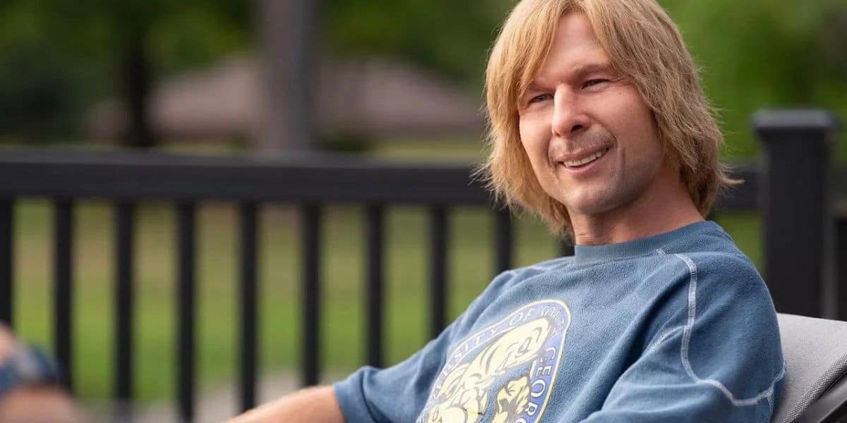 Glen Powell as Chad Powers in Hulu's TV series