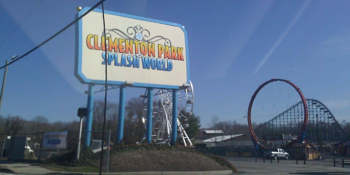 The Clementon Park and Splash World sign