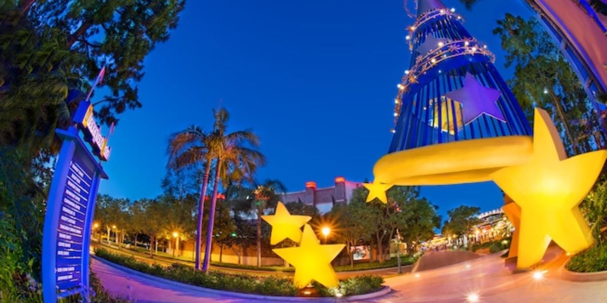 Entrance to the Disneyland Hotel at night