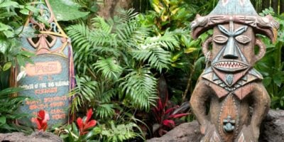Tiki statue outside the Enchanted Tiki Room at Tokyo Disneyland