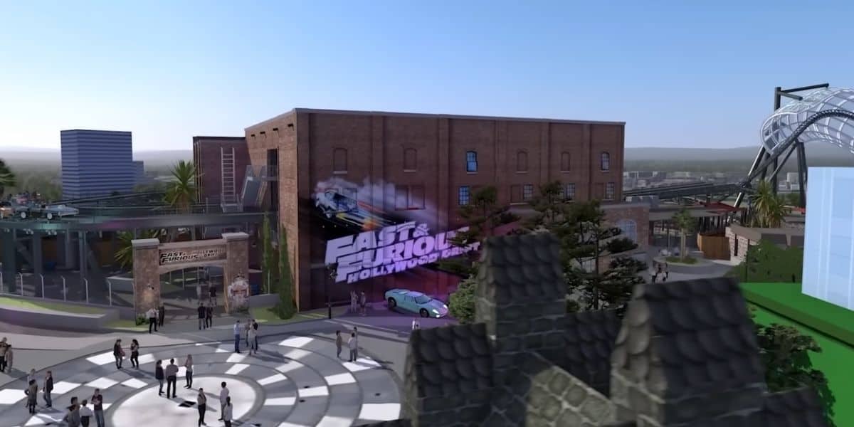 Universal's 'Fast & Furious: Hollywood Drift' coaster building