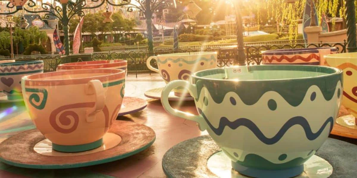 Mad Hatter's Tea Cups at Disneyland Paris